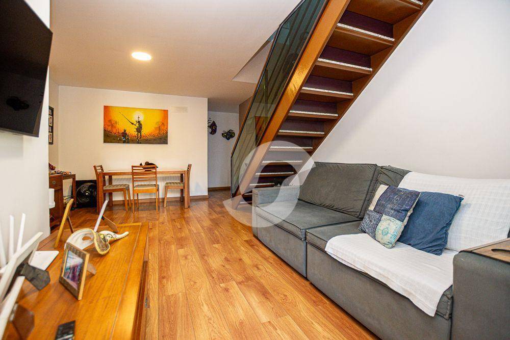 Cobertura à venda com 3 quartos, 168m² - Ingá,Niterói