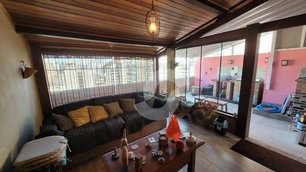 Cobertura à venda com 3 quartos, 257m² - Icaraí,Niterói