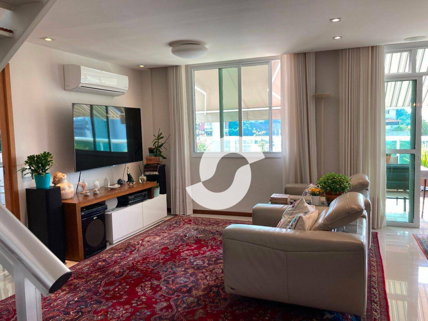 Cobertura à venda com 4 quartos, 270m² - Boa Viagem,Niterói