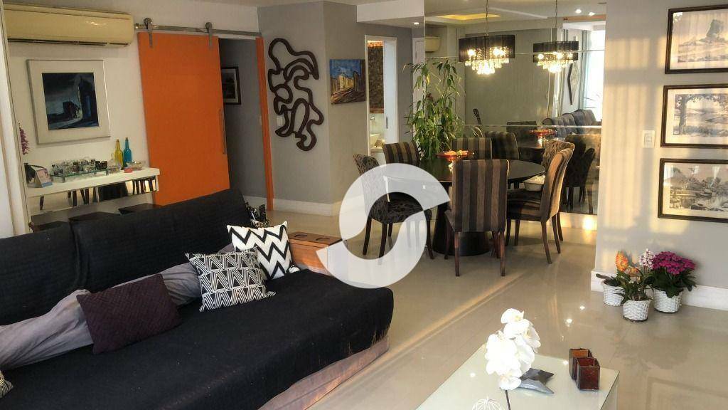 Cobertura à venda com 3 quartos, 200m² - Ingá,Niterói