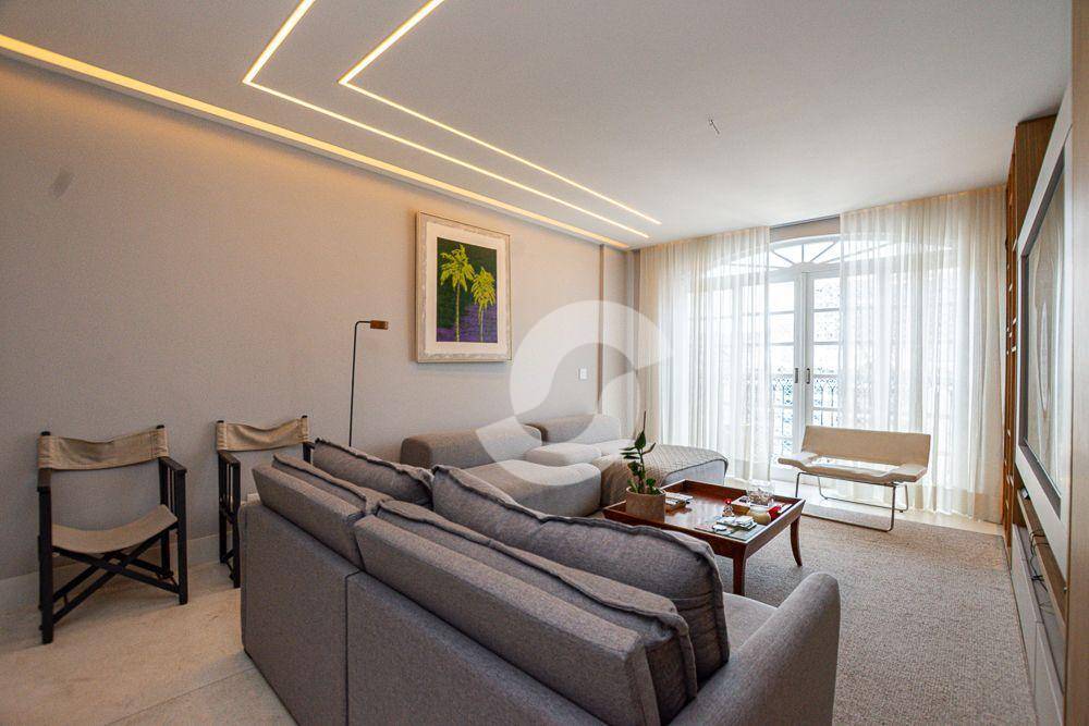 Cobertura à venda com 5 quartos, 284m² - Icaraí,Niterói