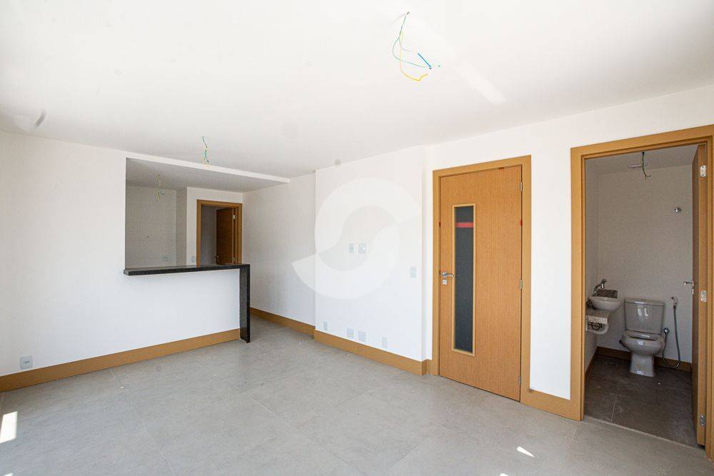 Cobertura à venda com 2 quartos, 146m² - Praia de Piratininga,Niterói