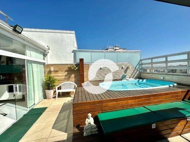Cobertura à venda com 3 quartos, 250m² - Ingá,Niterói