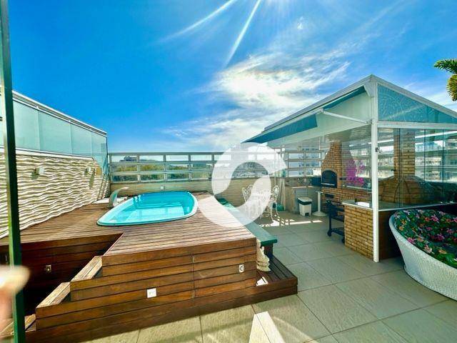 Cobertura à venda com 3 quartos, 250m² - Ingá,Niterói