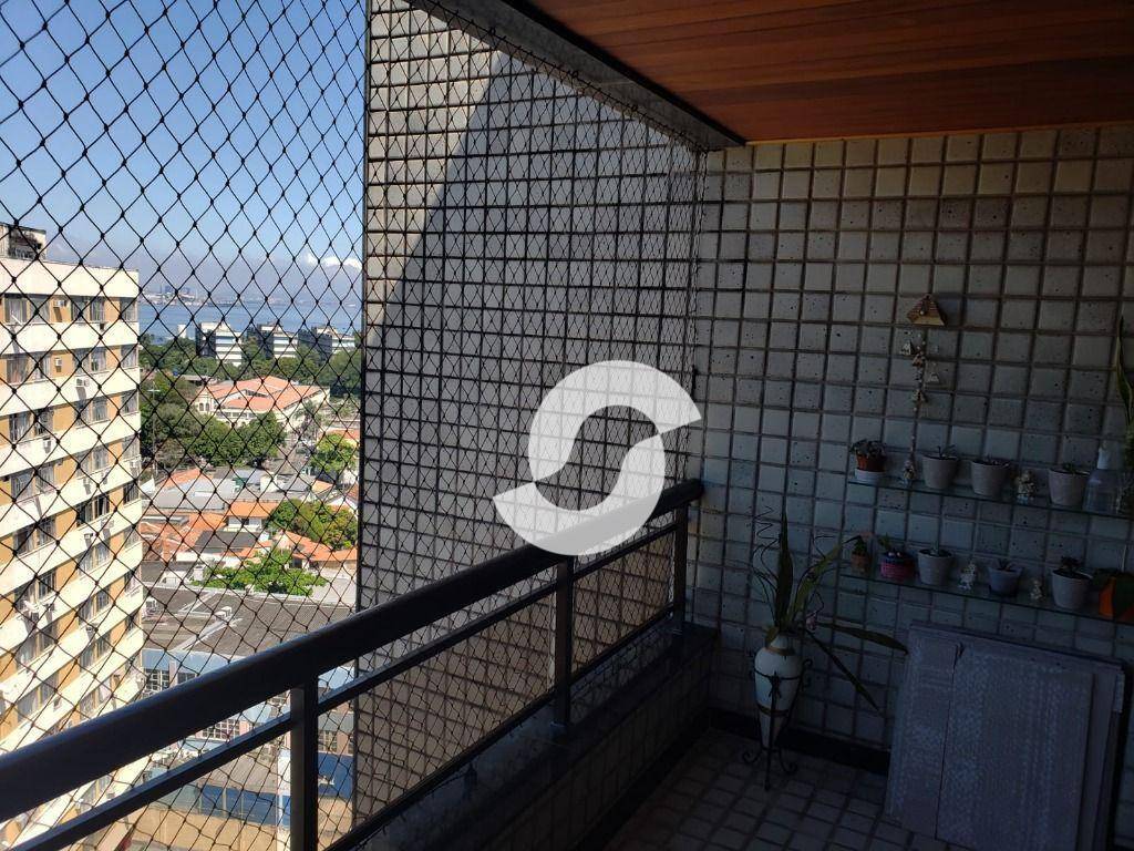 Cobertura à venda com 3 quartos, 238m² - São Domingos,Niterói