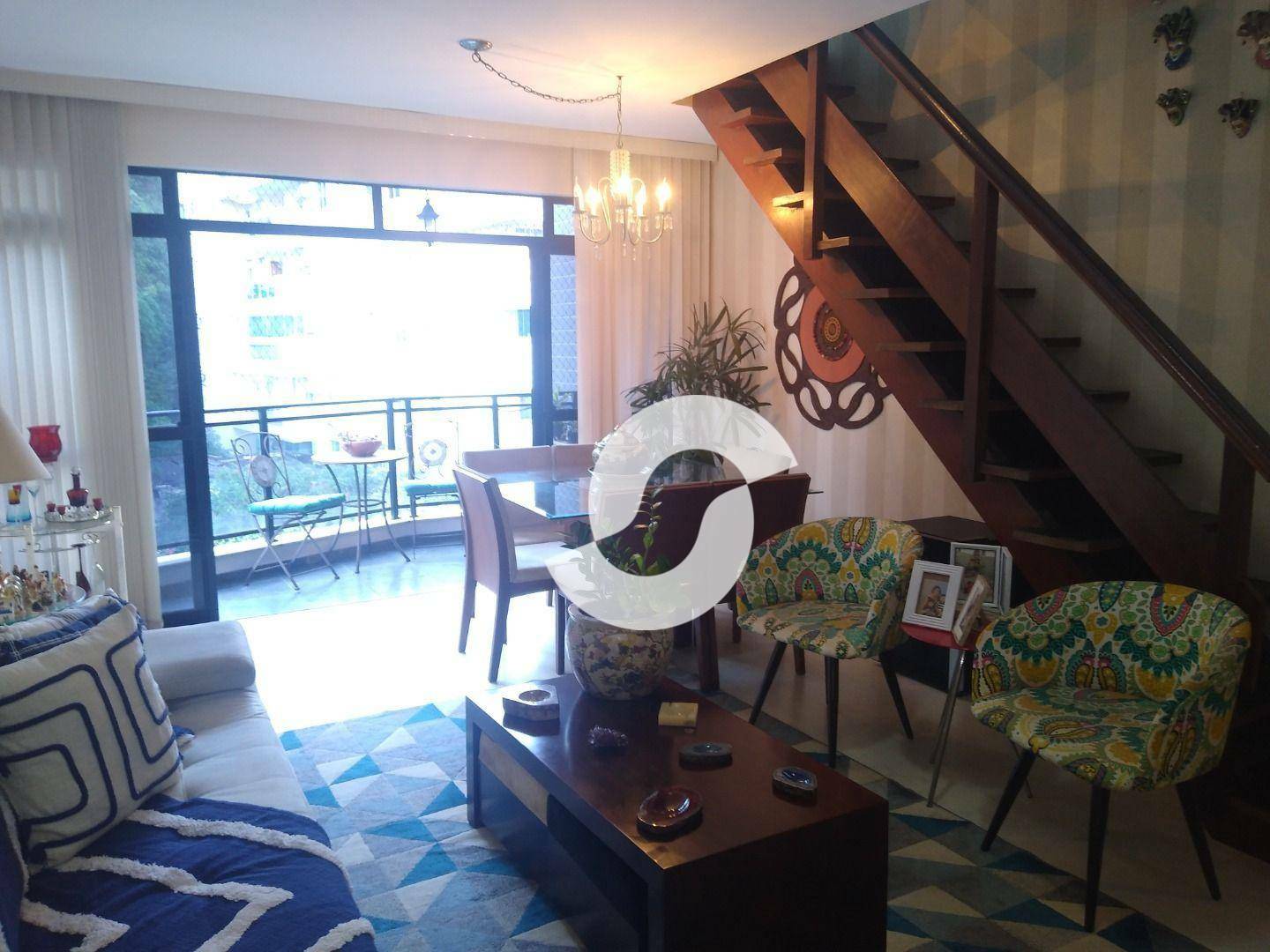 Cobertura à venda com 3 quartos, 210m² - Ingá,Niterói