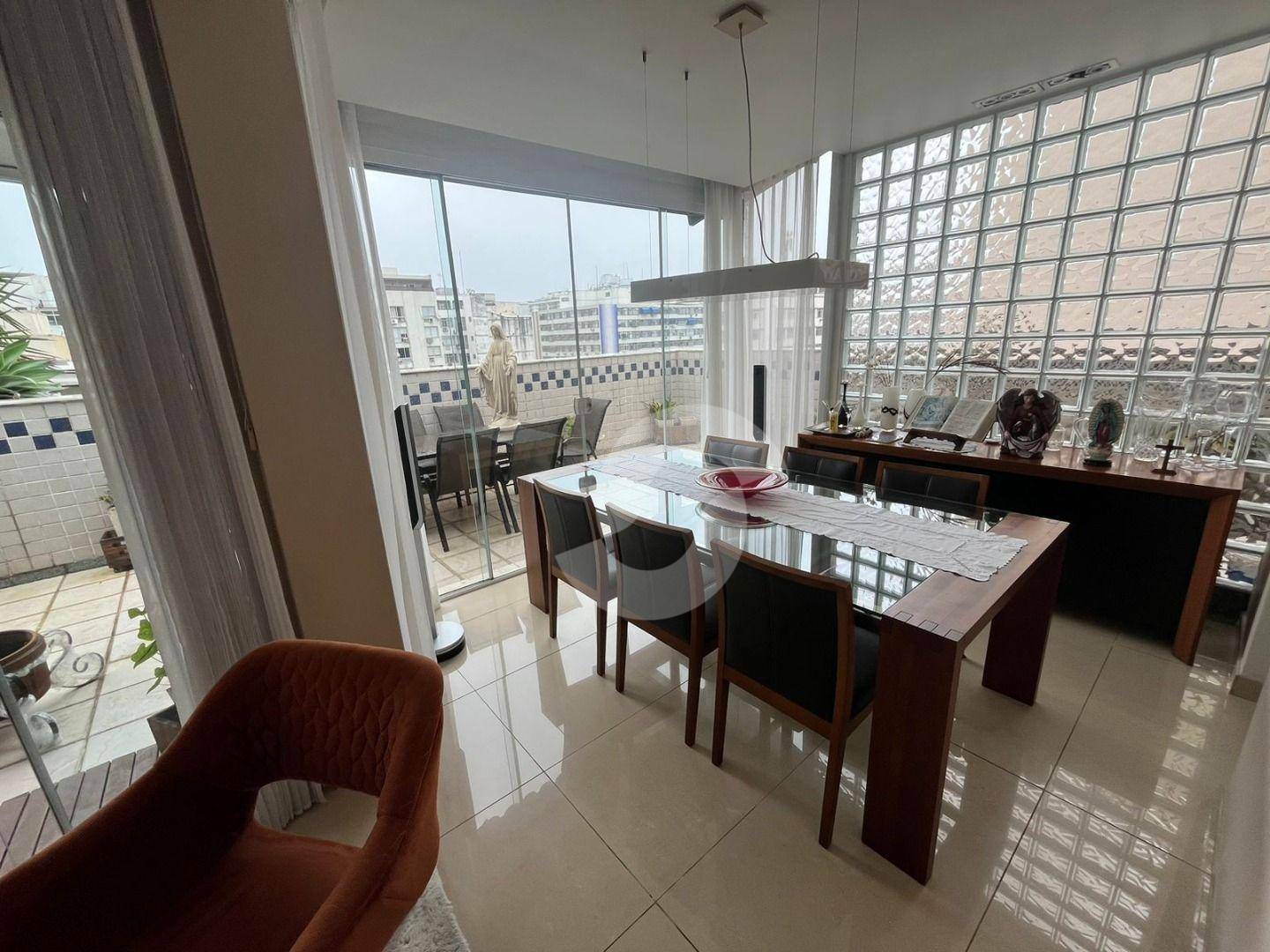 Cobertura à venda com 3 quartos, 225m² - Ingá,Niterói