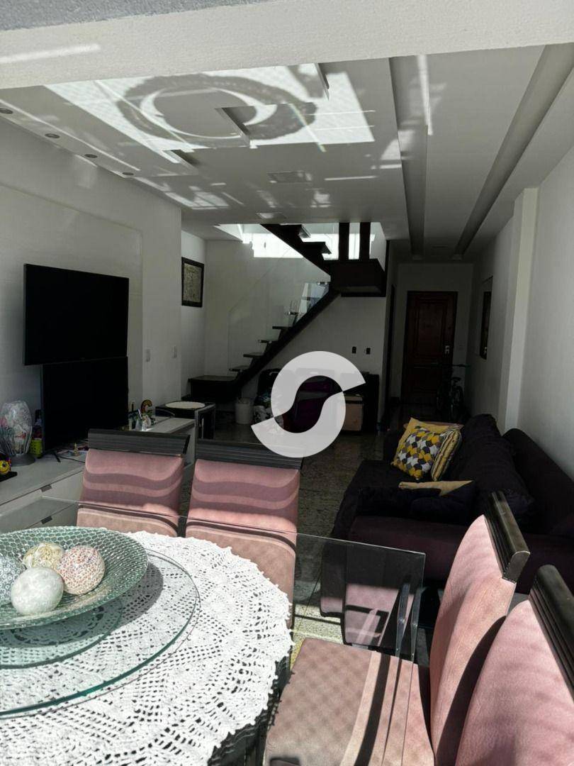 Cobertura à venda com 4 quartos, 242m² - Ingá,Niterói