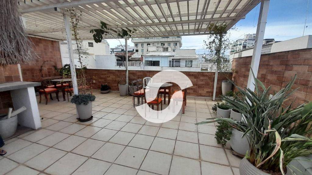 Cobertura à venda com 2 quartos, 177m² - Icaraí,Niterói