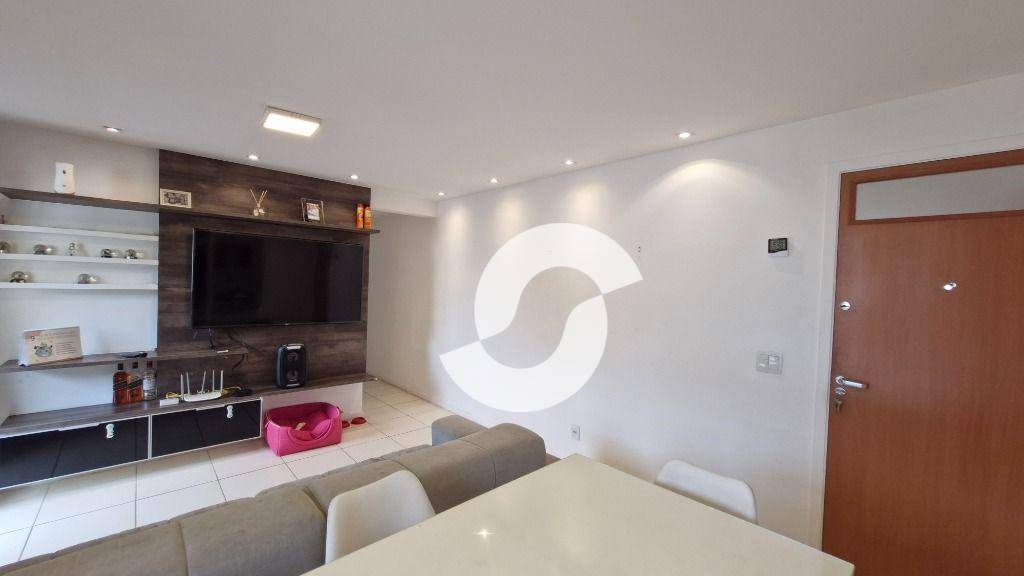 Cobertura à venda com 2 quartos, 88m² - Piratininga,Niterói