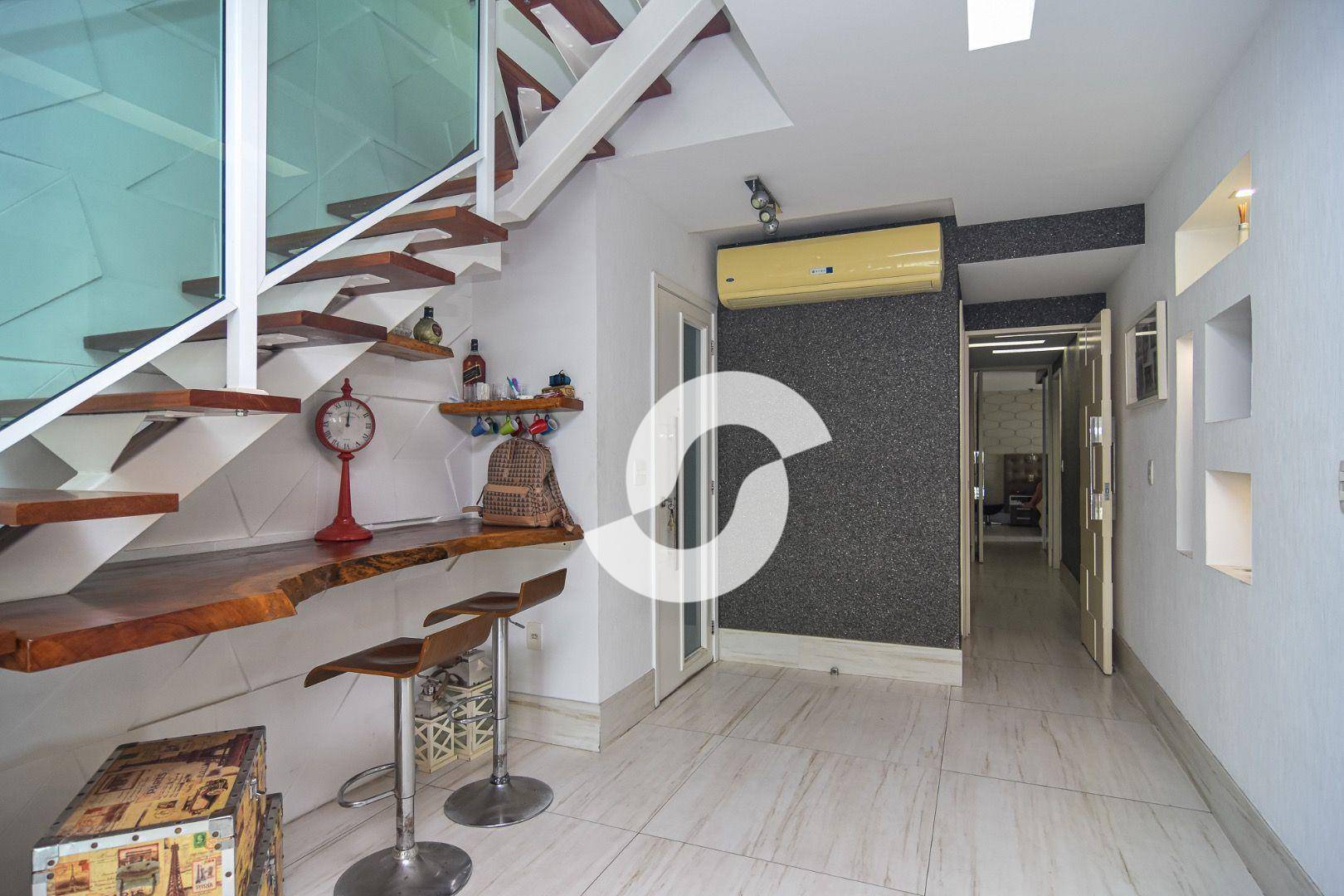 Cobertura à venda com 3 quartos, 290m² - Icaraí,Niterói