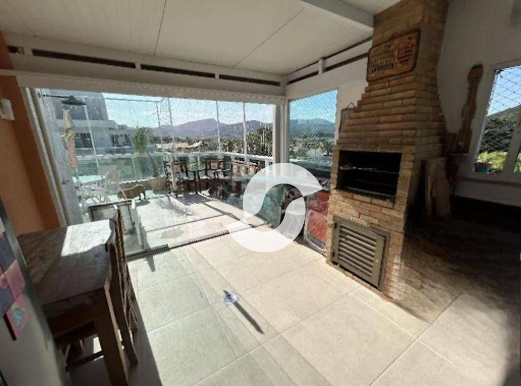 Cobertura à venda com 3 quartos, 190m² - Itaipu,Niterói