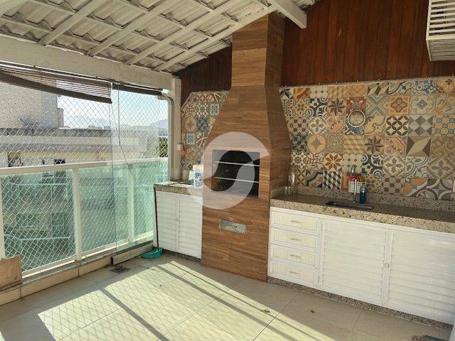 Cobertura à venda com 3 quartos, 198m² - Itaipu,Niterói