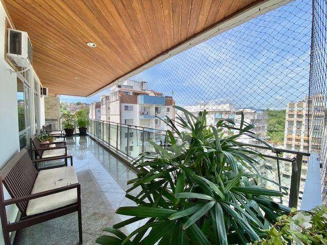 Cobertura à venda com 3 quartos, 280m² - Ingá,Niterói