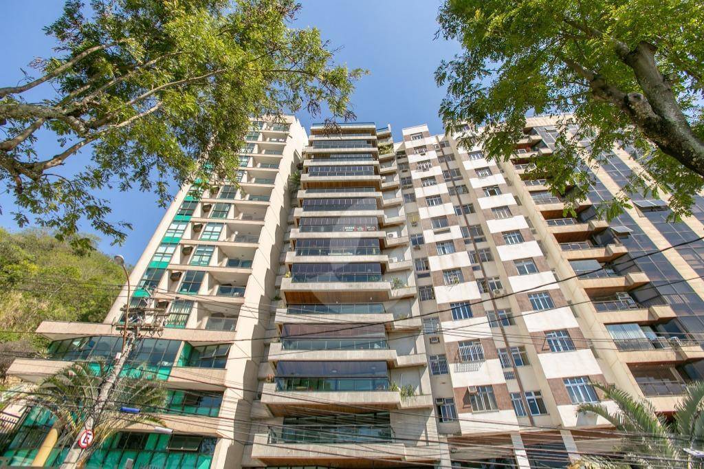 Cobertura à venda com 4 quartos, 650m² - Ingá,Niterói
