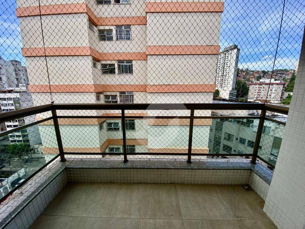 Cobertura à venda com 3 quartos, 165m² - Ingá,Niterói