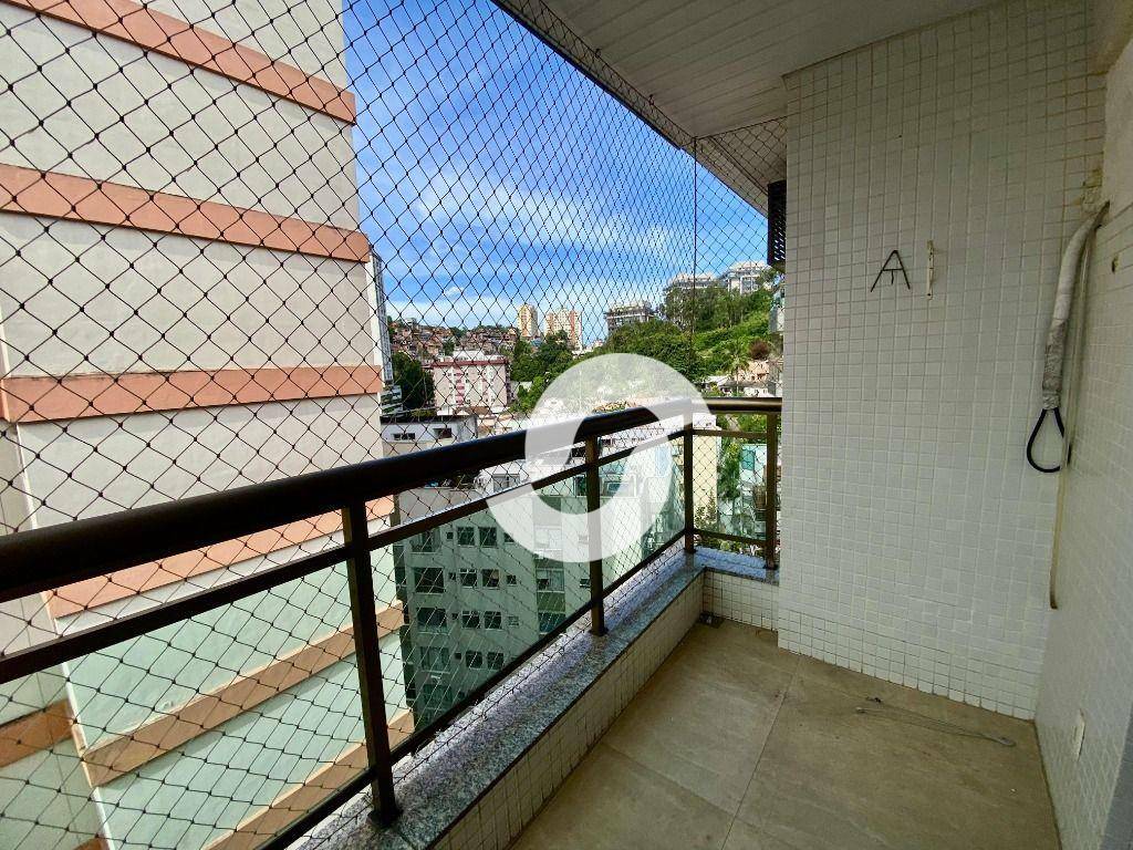 Cobertura à venda com 3 quartos, 165m² - Ingá,Niterói