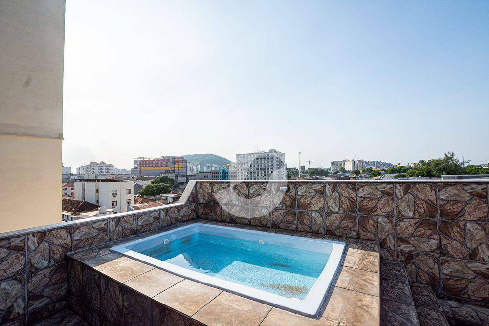 Cobertura à venda com 2 quartos, 152m² - Centro,Niterói
