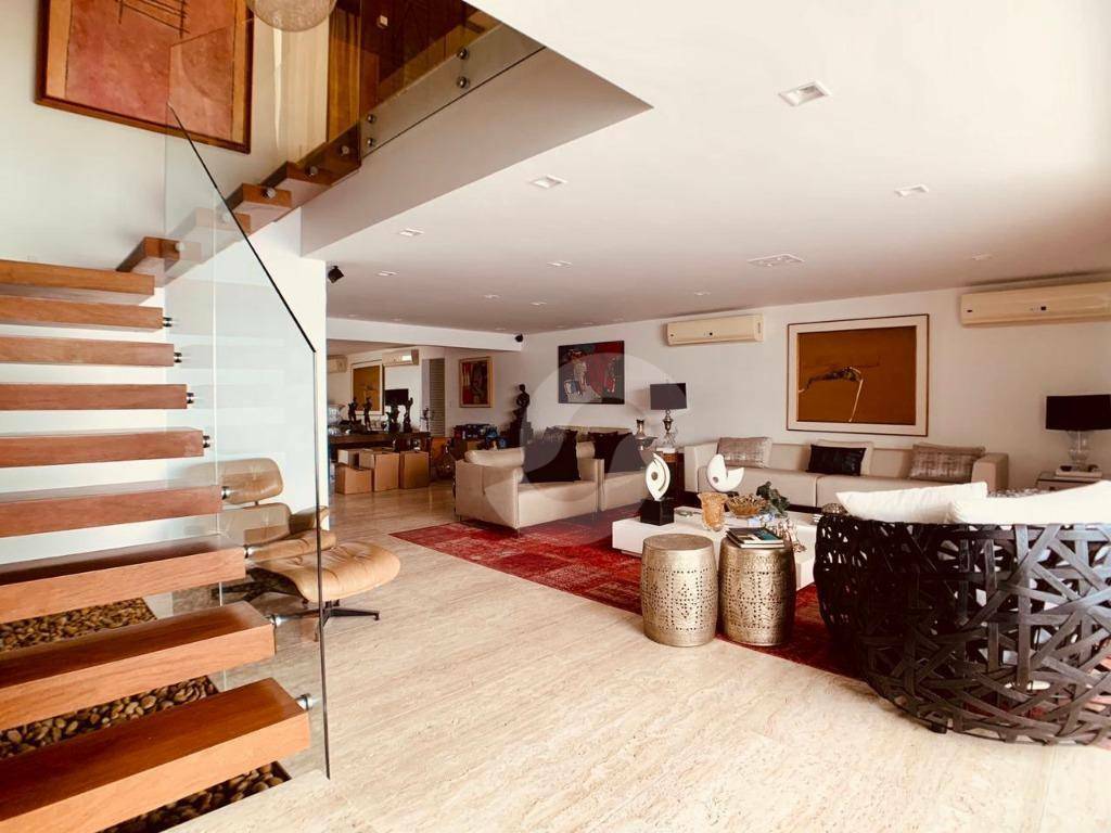 Cobertura à venda com 3 quartos, 568m² - Icaraí,Niterói