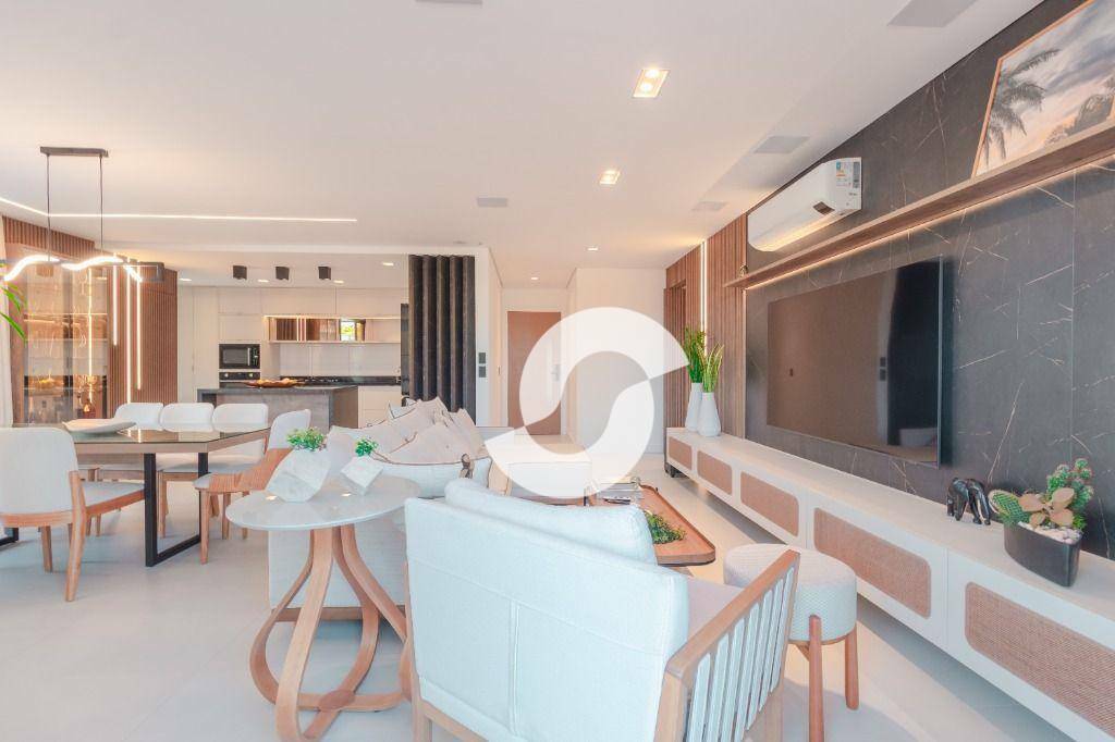 Cobertura à venda com 4 quartos, 304m² - Camboinhas,Niterói