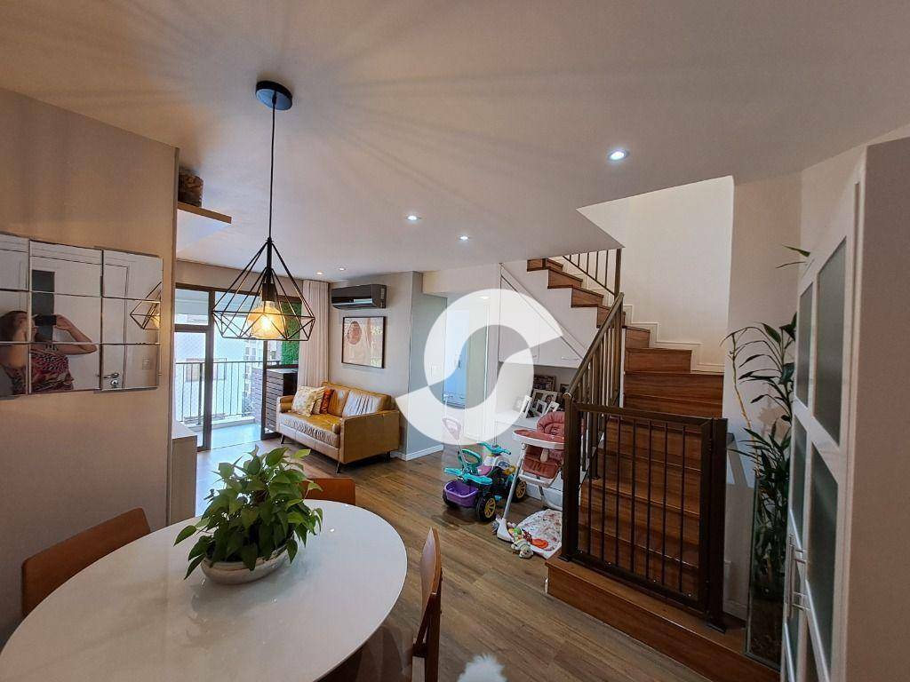 Cobertura à venda com 3 quartos, 140m² - Gragoatá,Niterói
