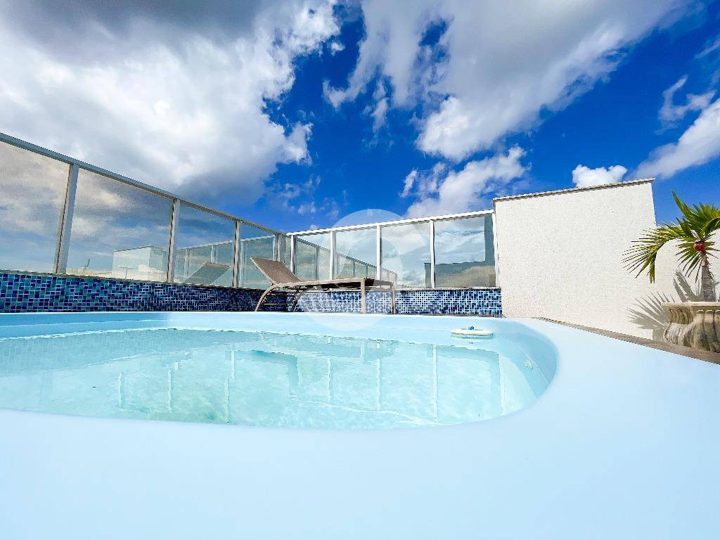 Cobertura à venda com 3 quartos, 290m² - Piratininga,Niterói