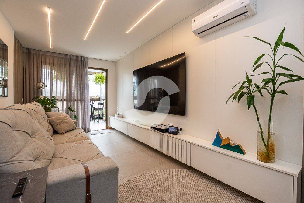 Cobertura à venda com 2 quartos, 128m² - Piratininga,Niterói