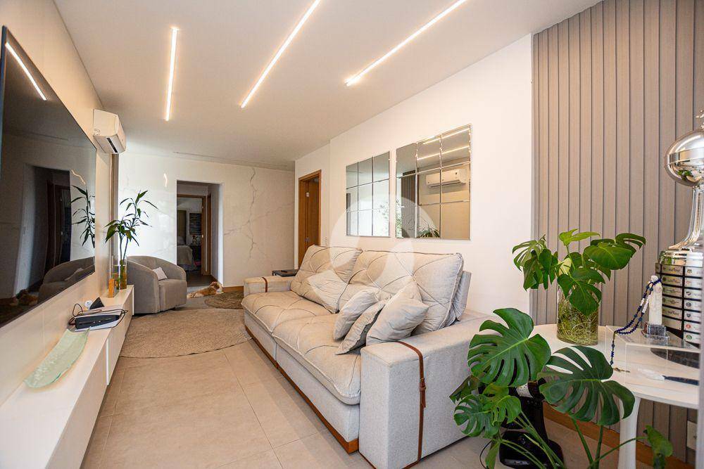 Cobertura à venda com 2 quartos, 128m² - Piratininga,Niterói