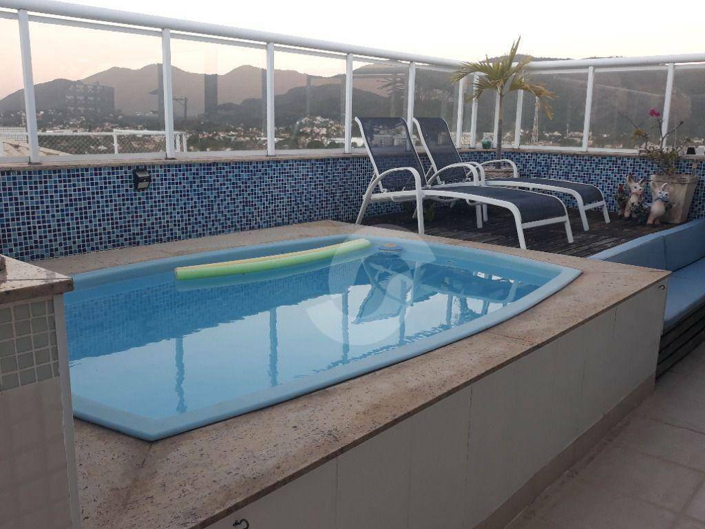 Cobertura à venda com 3 quartos, 212m² - Itaipu,Niterói