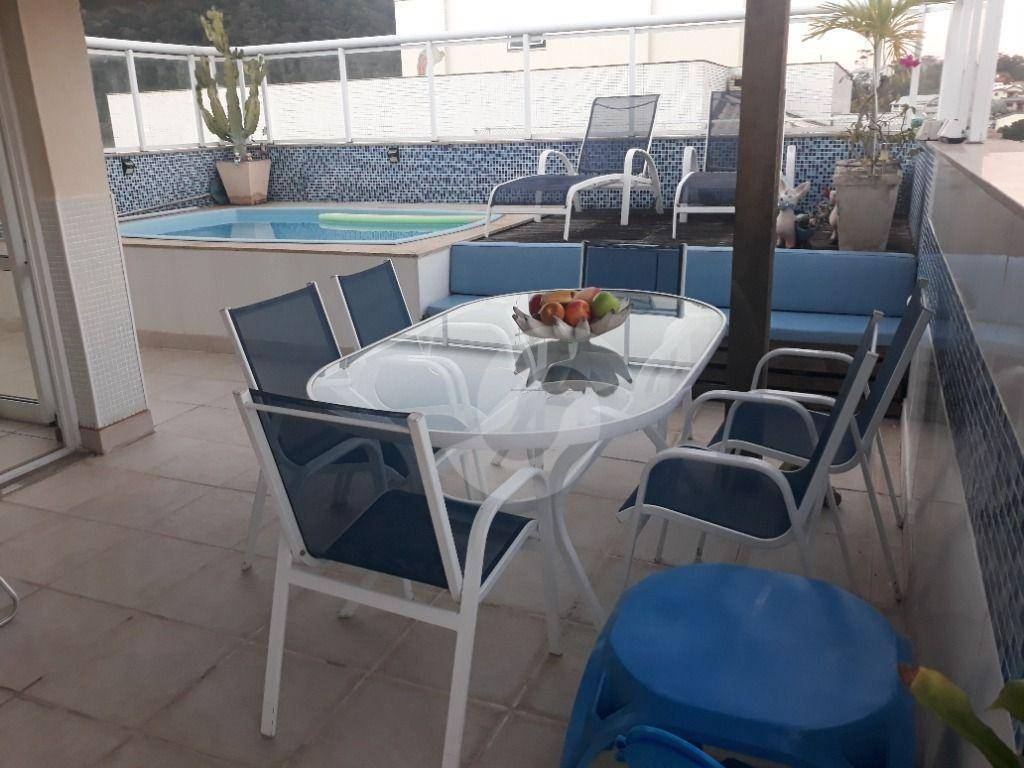 Cobertura à venda com 3 quartos, 212m² - Itaipu,Niterói