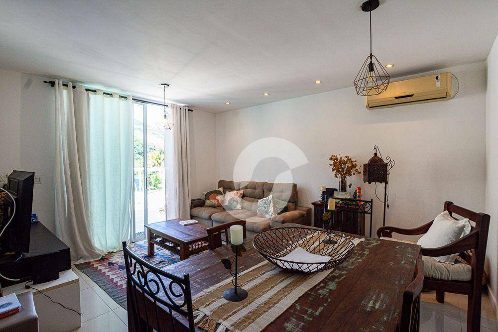 Cobertura à venda com 3 quartos, 190m² - Itaipu,Niterói