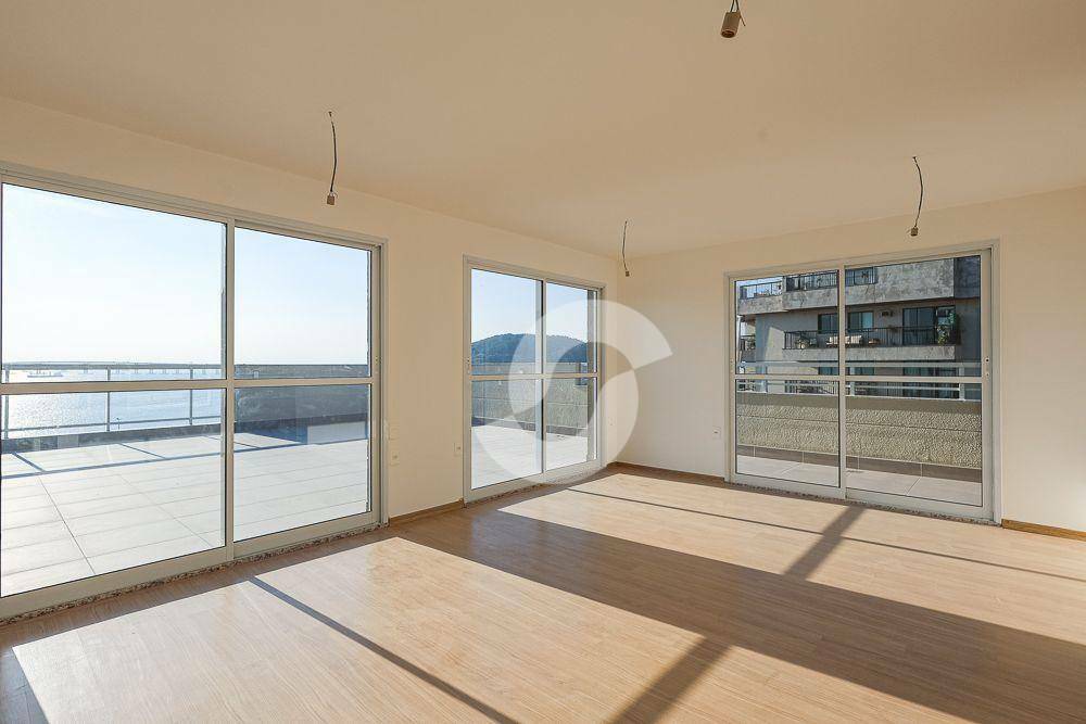 Cobertura à venda com 3 quartos, 201m² - Ingá,Niterói