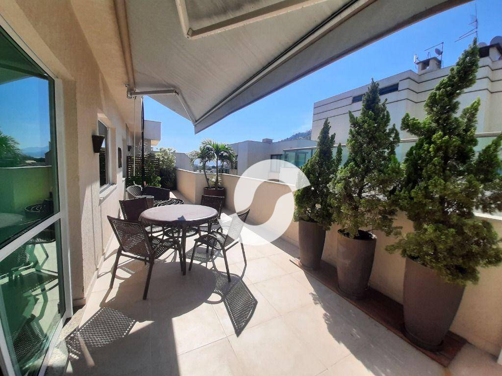 Cobertura à venda com 3 quartos, 142m² - São Francisco,Niterói