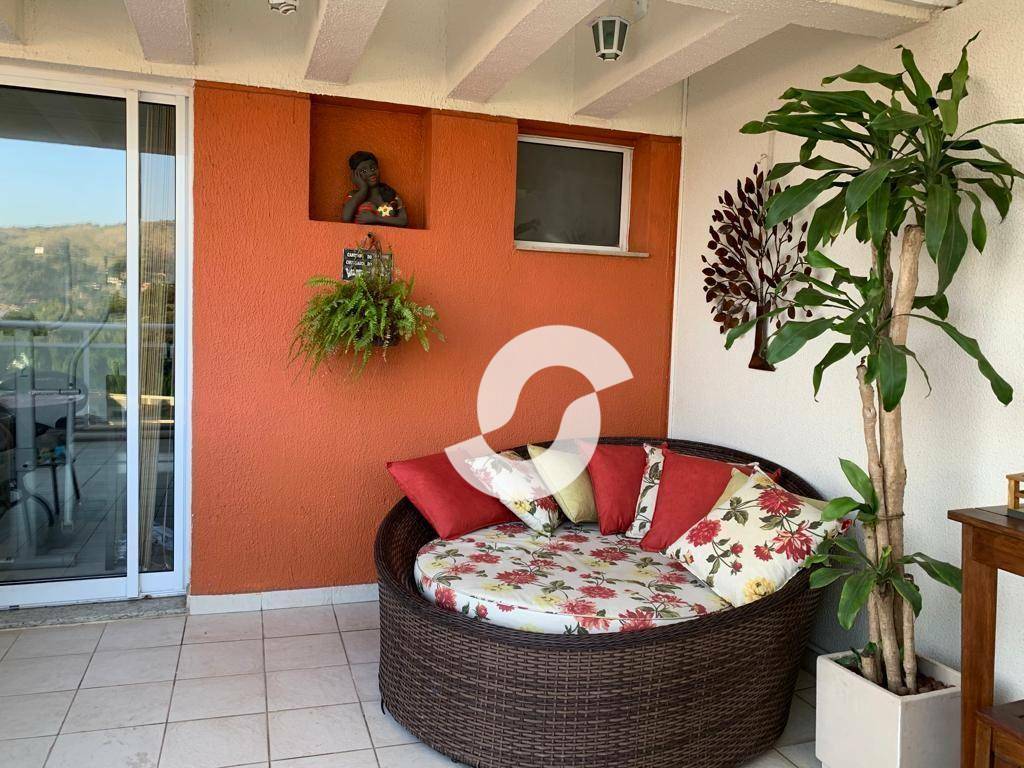 Cobertura à venda com 3 quartos, 196m² - Santa Rosa,Niterói