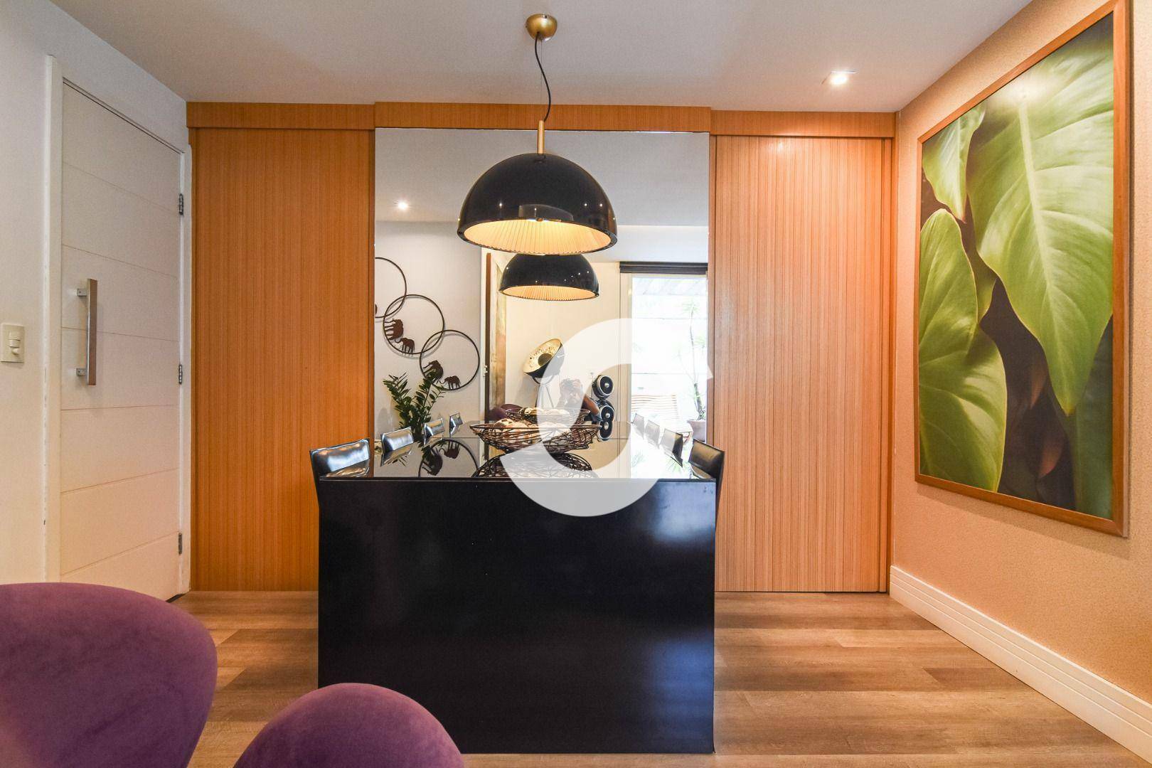 Cobertura à venda com 3 quartos, 210m² - Santa Rosa,Niterói