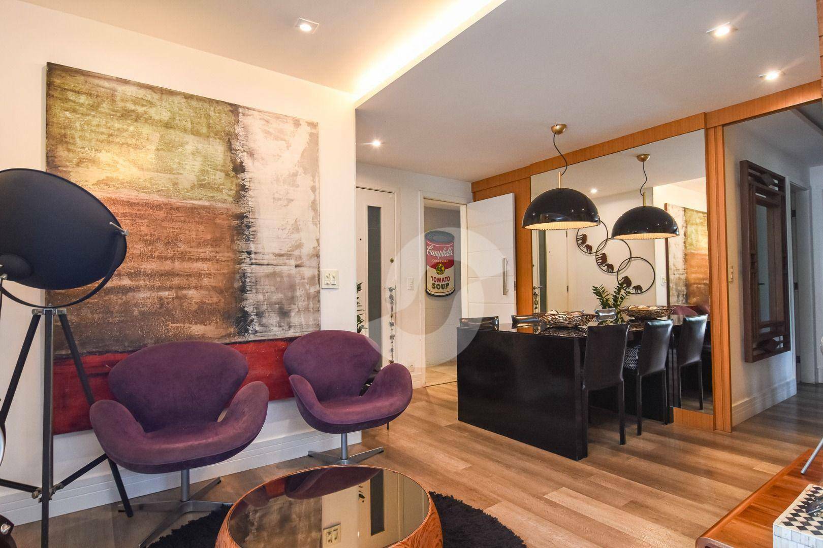  - Ótima Cobertura Linear com 3 quartos  e 3 vagas com vista para Mata Atlântica à venda, 210 m² - Santa Rosa - Niterói/RJ