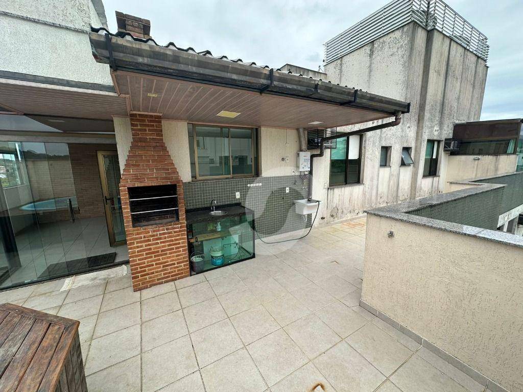 Cobertura à venda com 2 quartos, 116m² - Pendotiba,Niterói