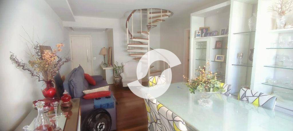 Cobertura à venda com 4 quartos, 210m² - Icaraí,Niterói