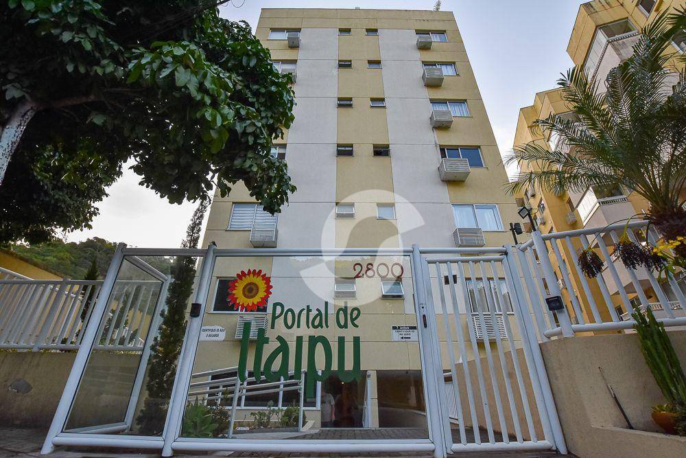Cobertura à venda com 2 quartos, 81m² - Piratininga,Niterói