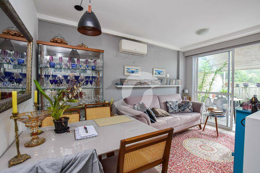 Cobertura à venda com 2 quartos, 81m² - Piratininga,Niterói
