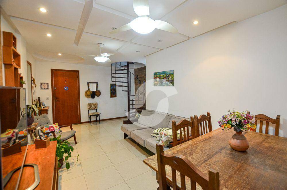 Cobertura à venda com 3 quartos, 180m² - Itaipu,Niterói