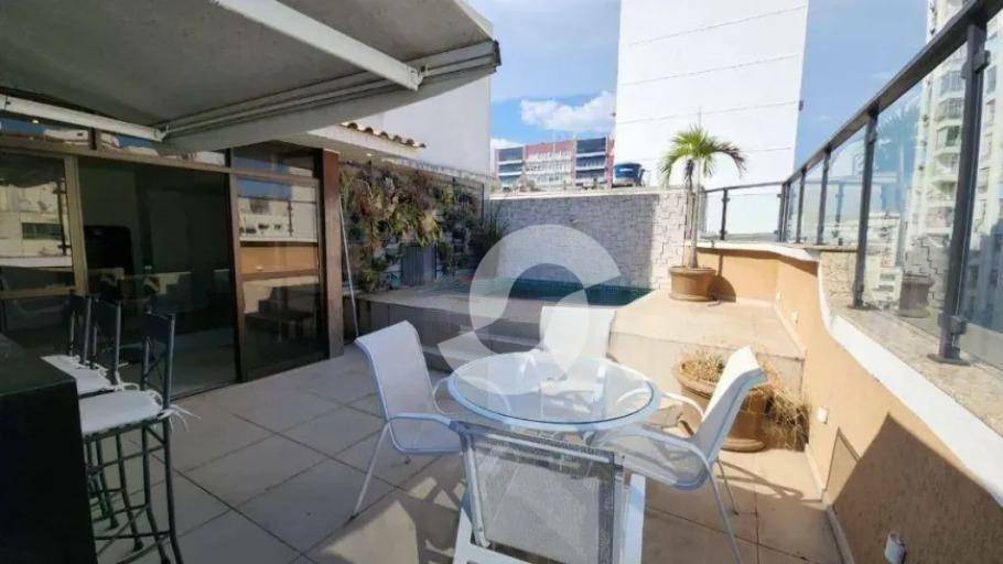 Cobertura à venda com 3 quartos, 333m² - Icaraí,Niterói
