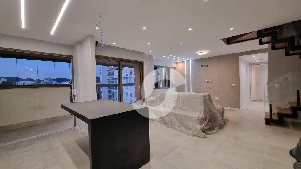 Cobertura à venda com 4 quartos, 195m² - Icaraí,Niterói
