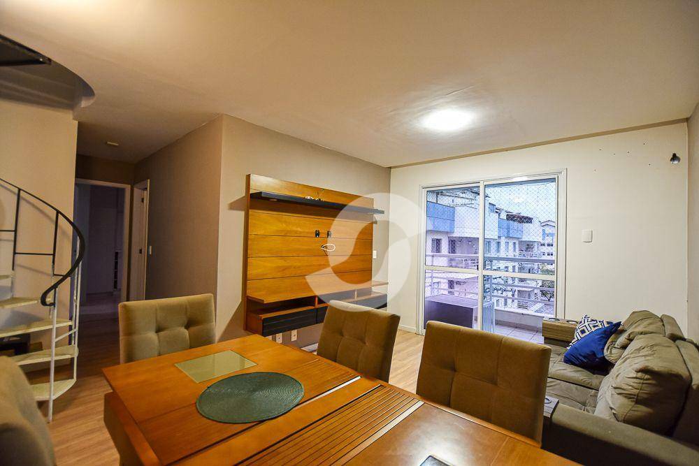 Cobertura à venda com 2 quartos, 137m² - Maria Paula,Niterói