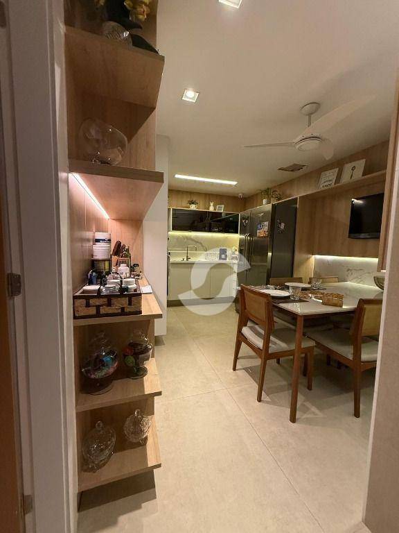 Cobertura à venda com 4 quartos, 334m² - Piratininga,Niterói