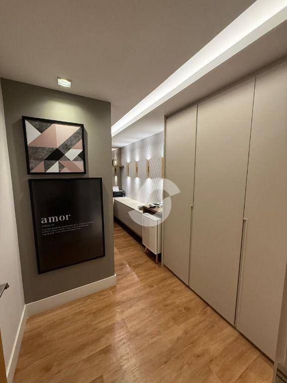 Cobertura à venda com 4 quartos, 334m² - Piratininga,Niterói