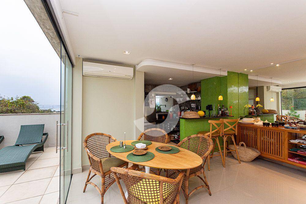 Cobertura à venda com 1 quarto, 111m² - Ingá,Niterói