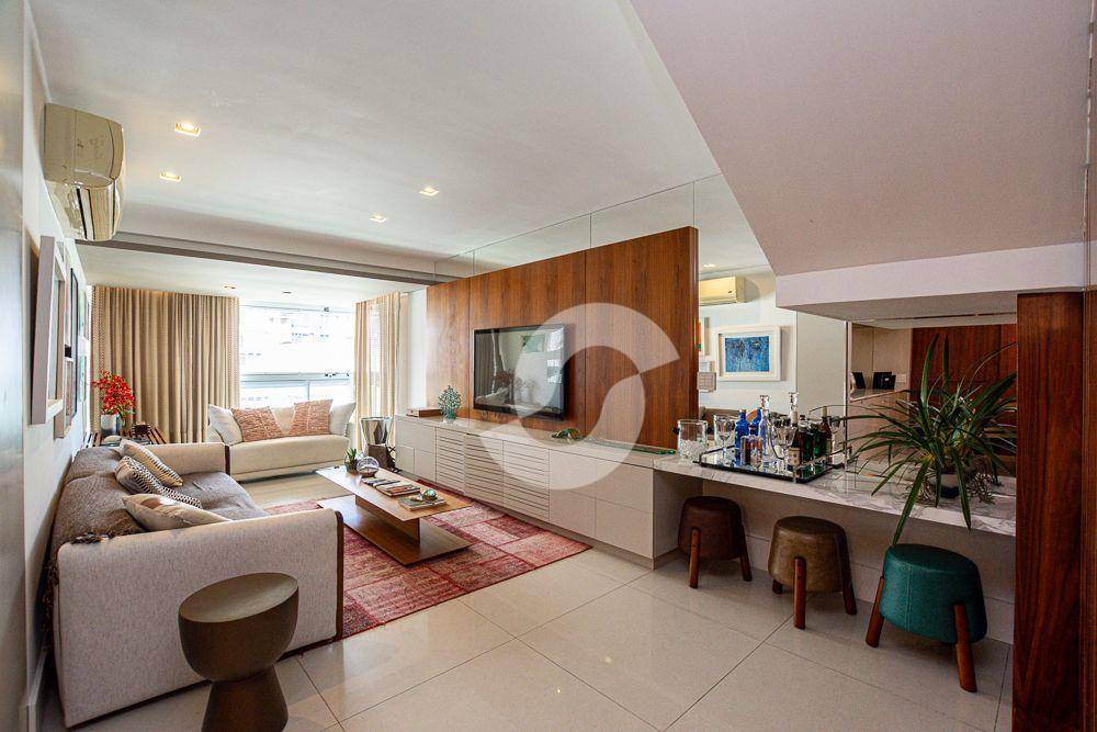 Cobertura à venda com 4 quartos, 343m² - Icaraí,Niterói