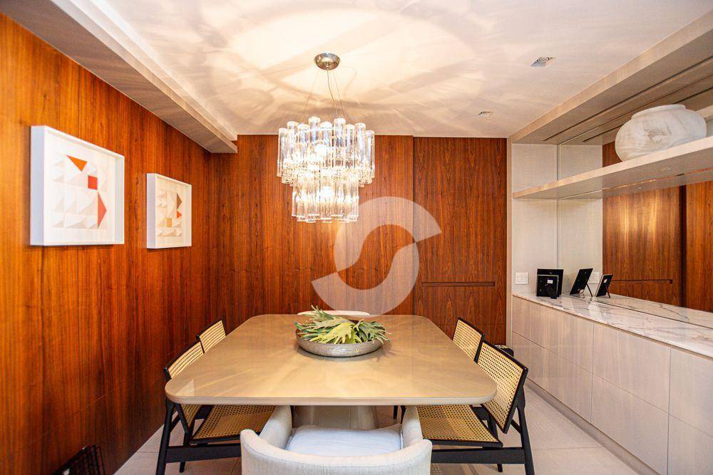 Cobertura à venda com 4 quartos, 343m² - Icaraí,Niterói