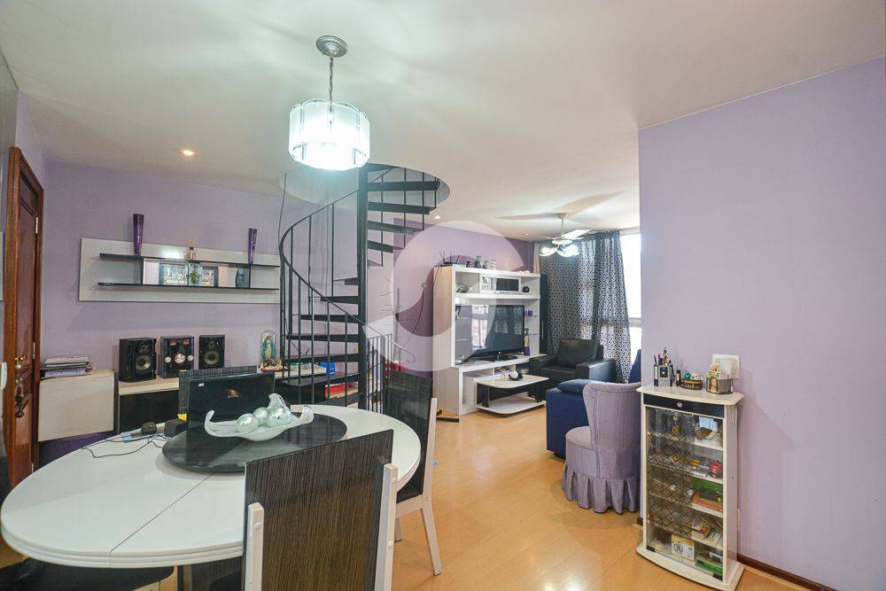 Cobertura à venda com 3 quartos, 175m² - Santa Rosa,Niterói